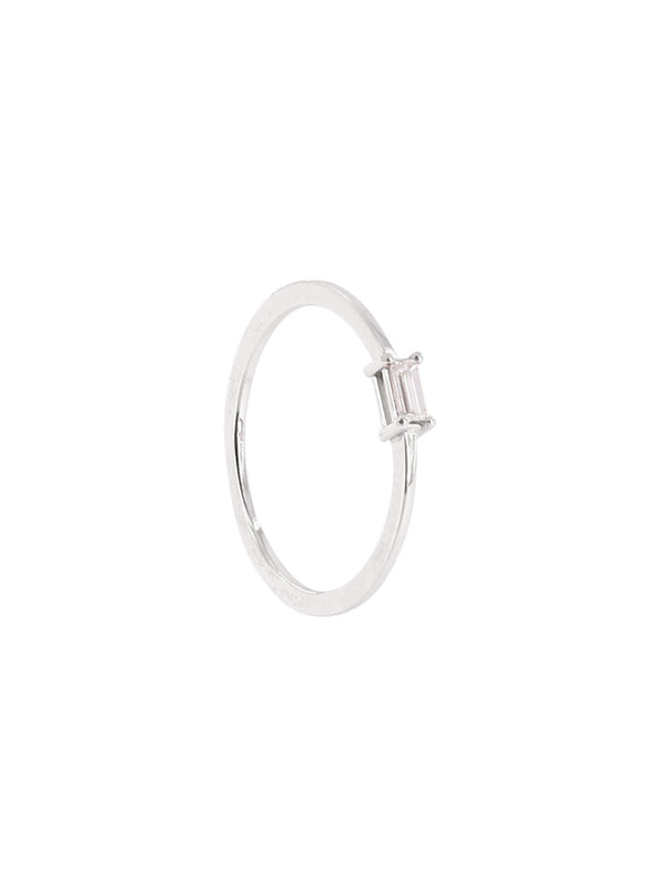 Product image of Ruth engagement ring in 18-carat white gold, featuring a fine design with an upright edge and a baguette-cut diamond set in a four-prong setting.