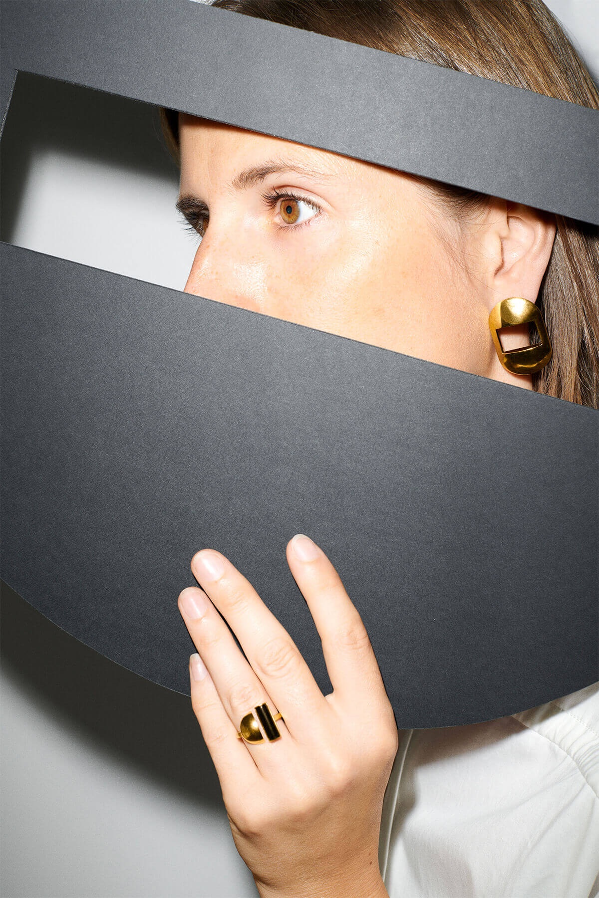 studio collect x stephanie specht - aligned ring with onyx