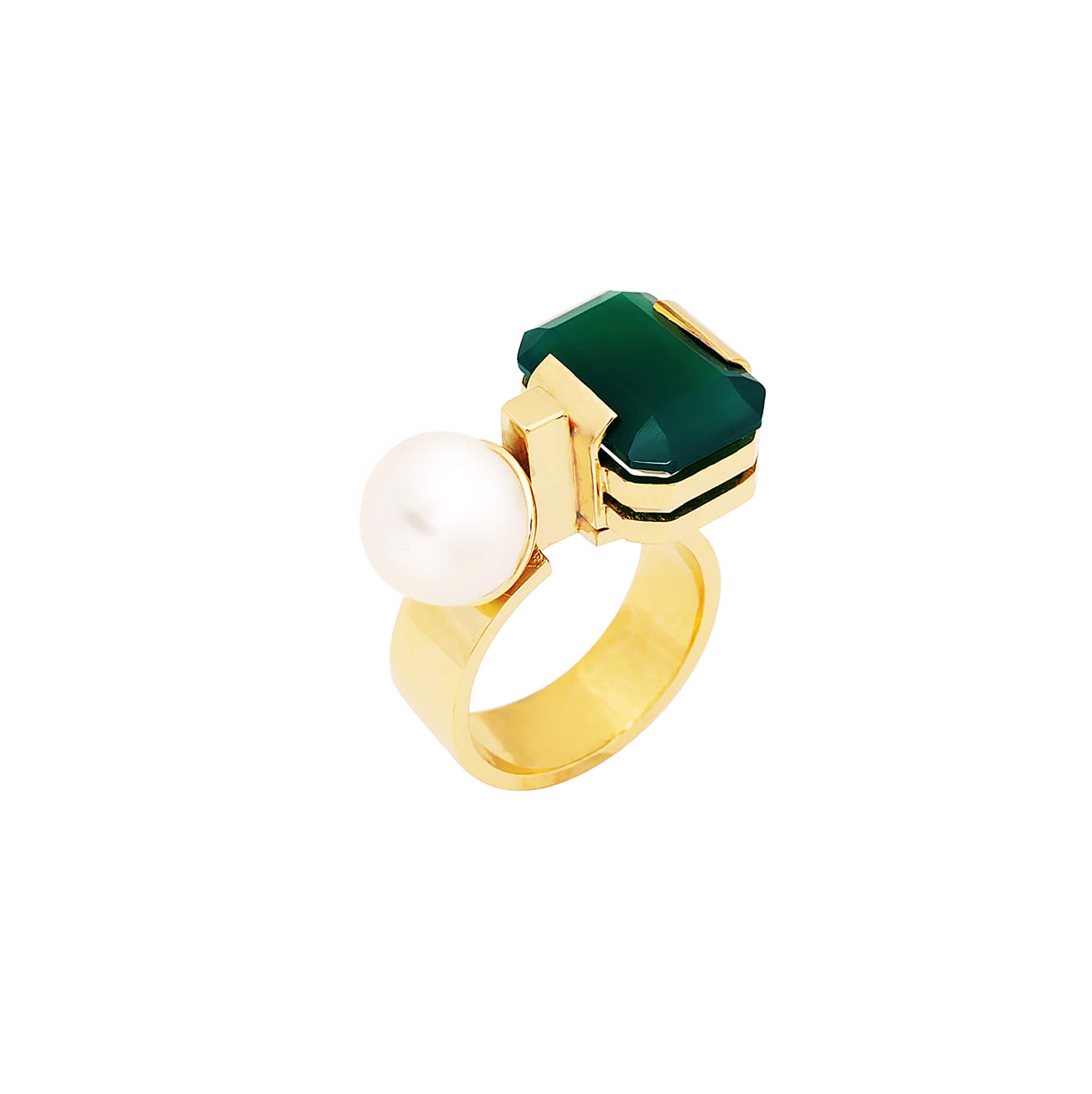 gold-plated heritage ring with agate and pearl