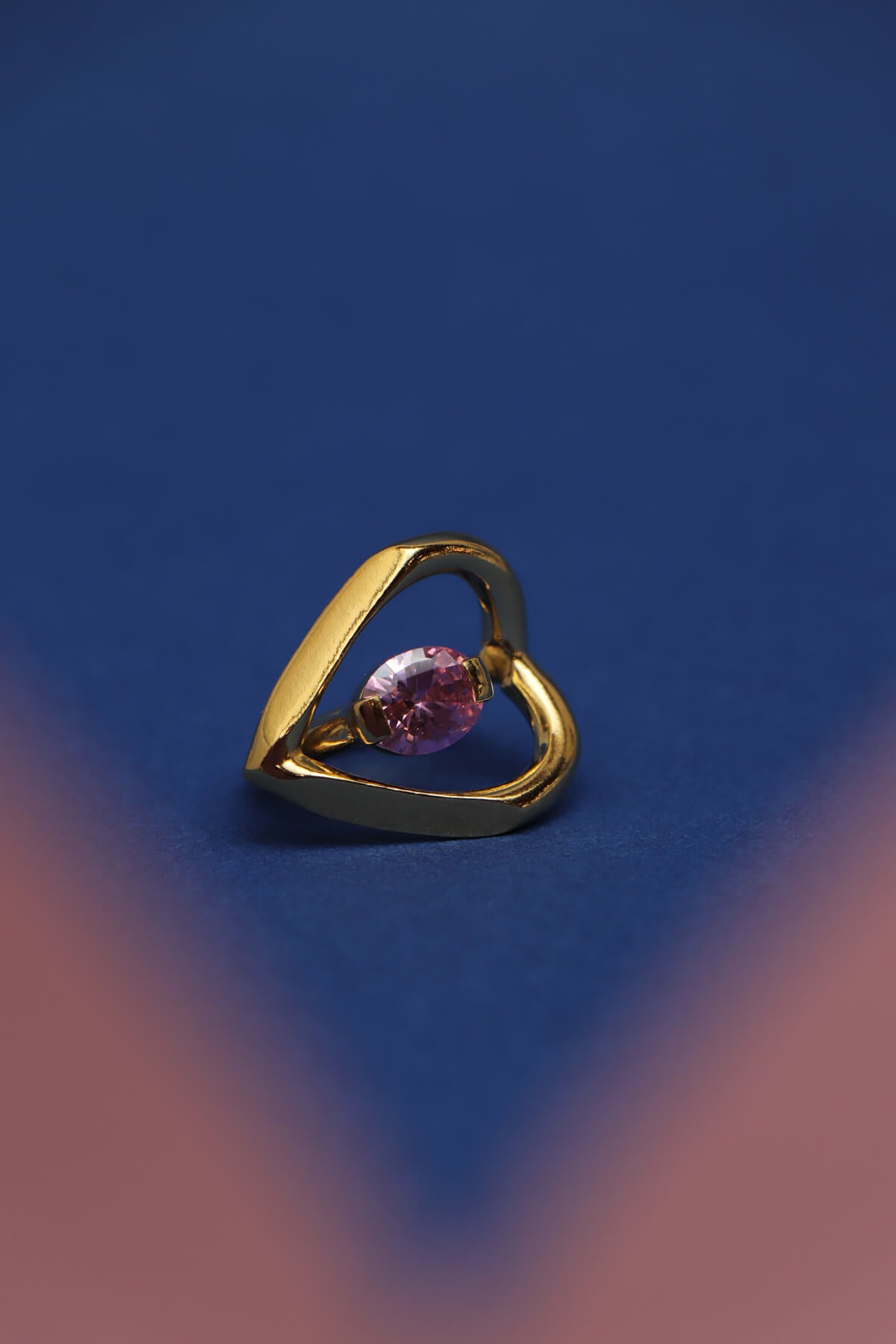 Pulse ring with cubic zirconia