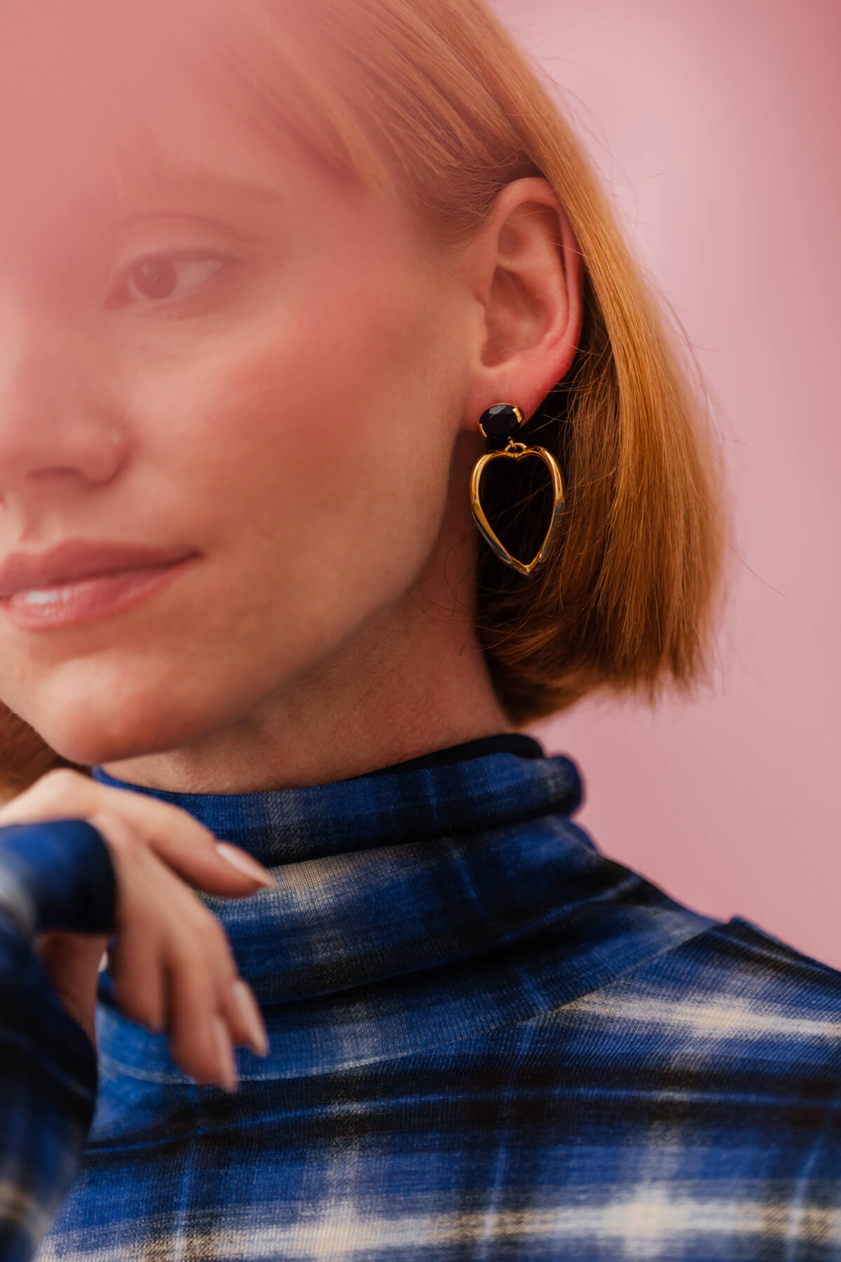 Pulse earrings with cubic zirconia