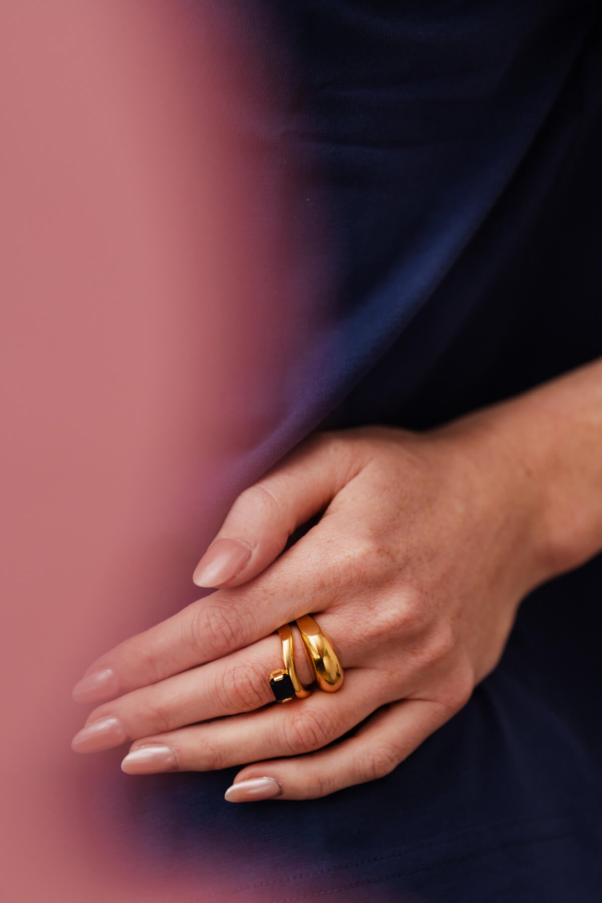 Align ring with cubic zirconia