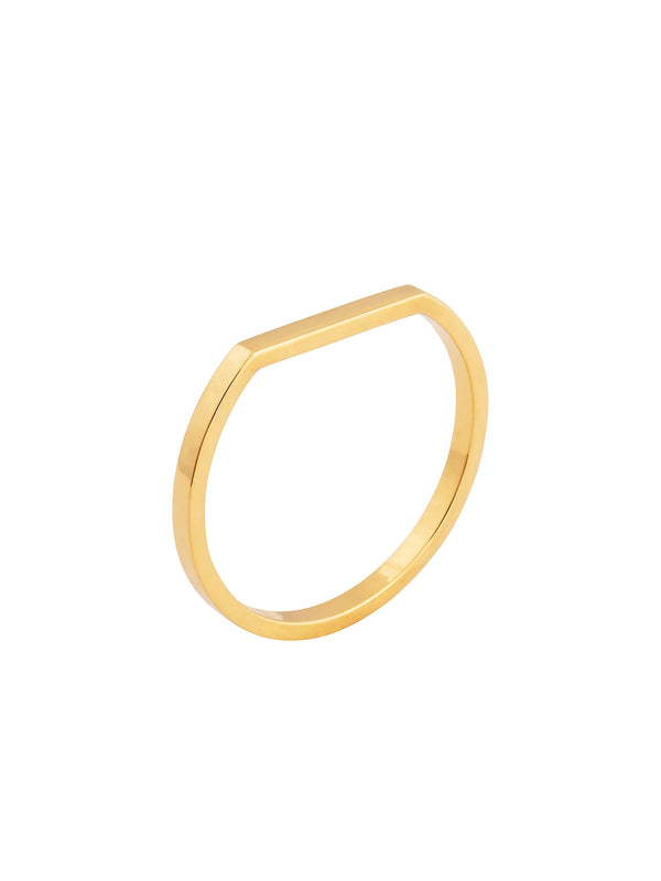 Packshot of the Rafaëlle wedding ring in 18-carat yellow gold, featuring a round ring subtly raised from square wire, with a flattened top. Designed for those who appreciate a delicate band with a unique touch. 