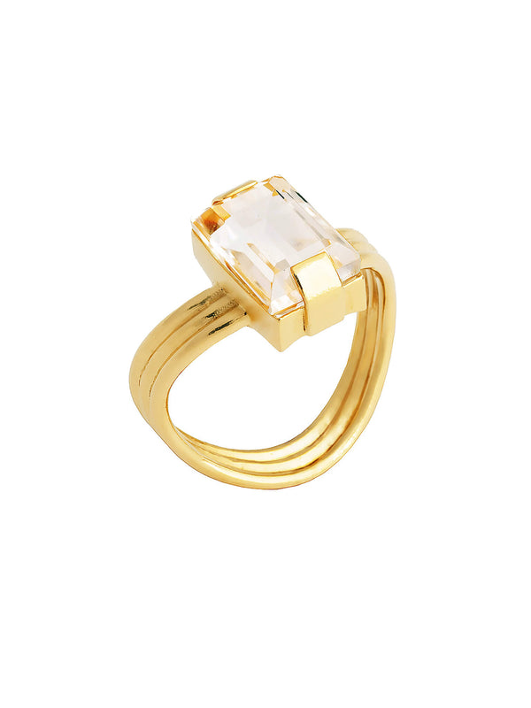 Packshot of Stack ring in 18-carat gold vermeil, with a baguette-shaped crystal quartz at its center.