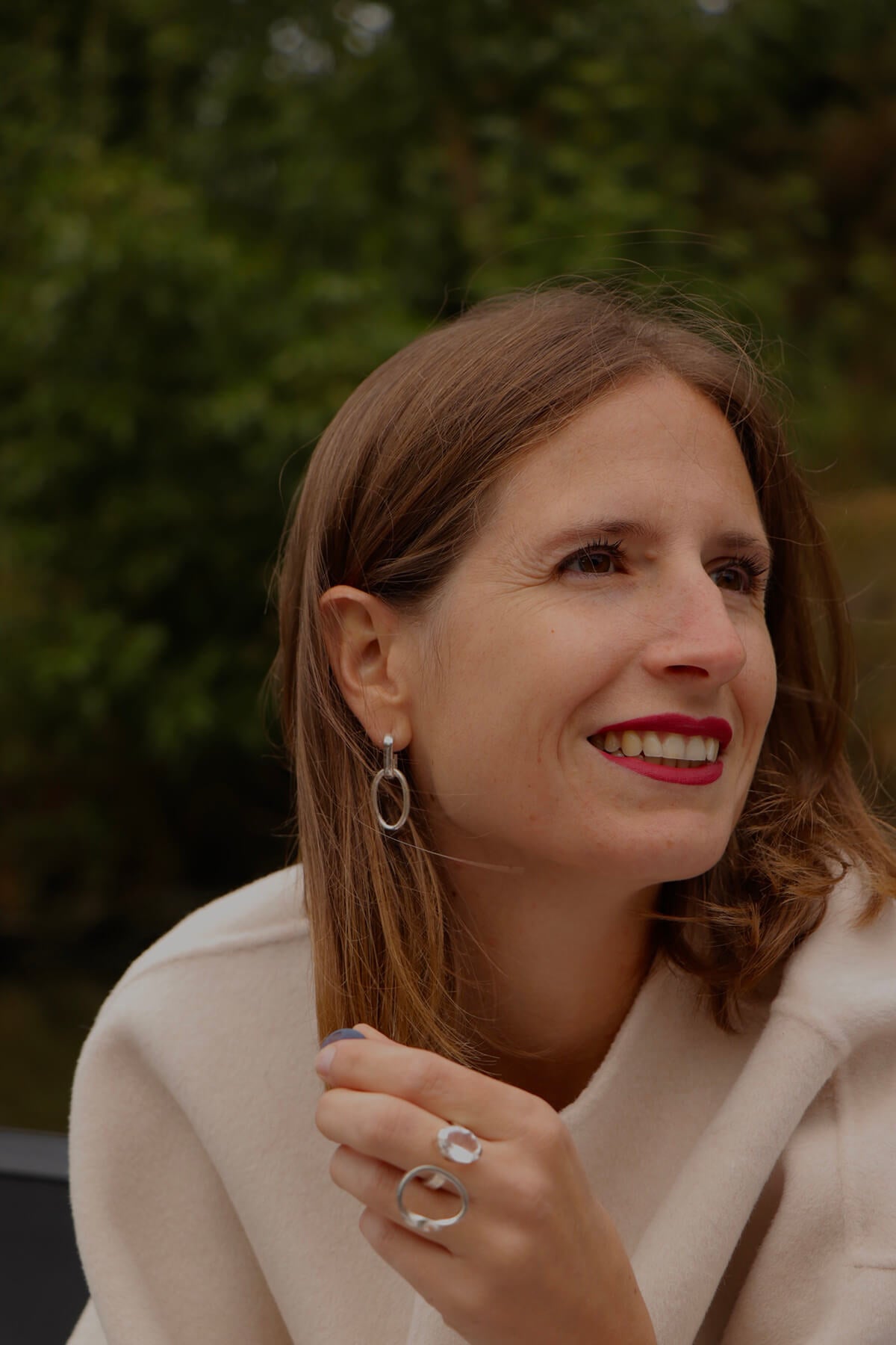 Studio Collect Carve Oval Hoops worn by Hermien in an outdoor summer setting. 