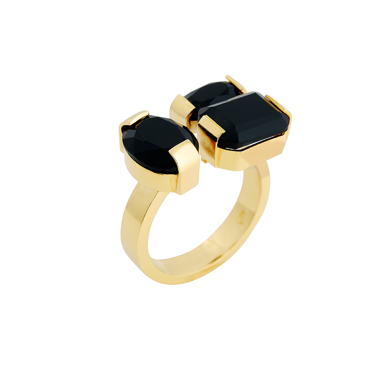 goldplated serif ring with onyx