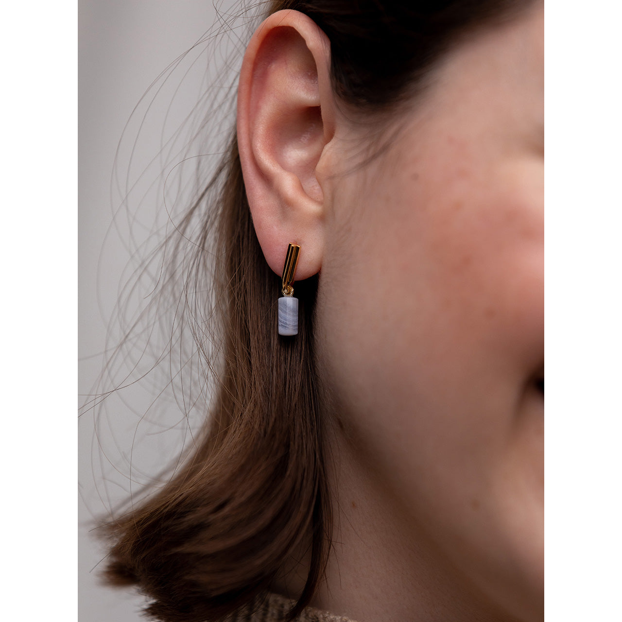 bracket earrings with chalcedony