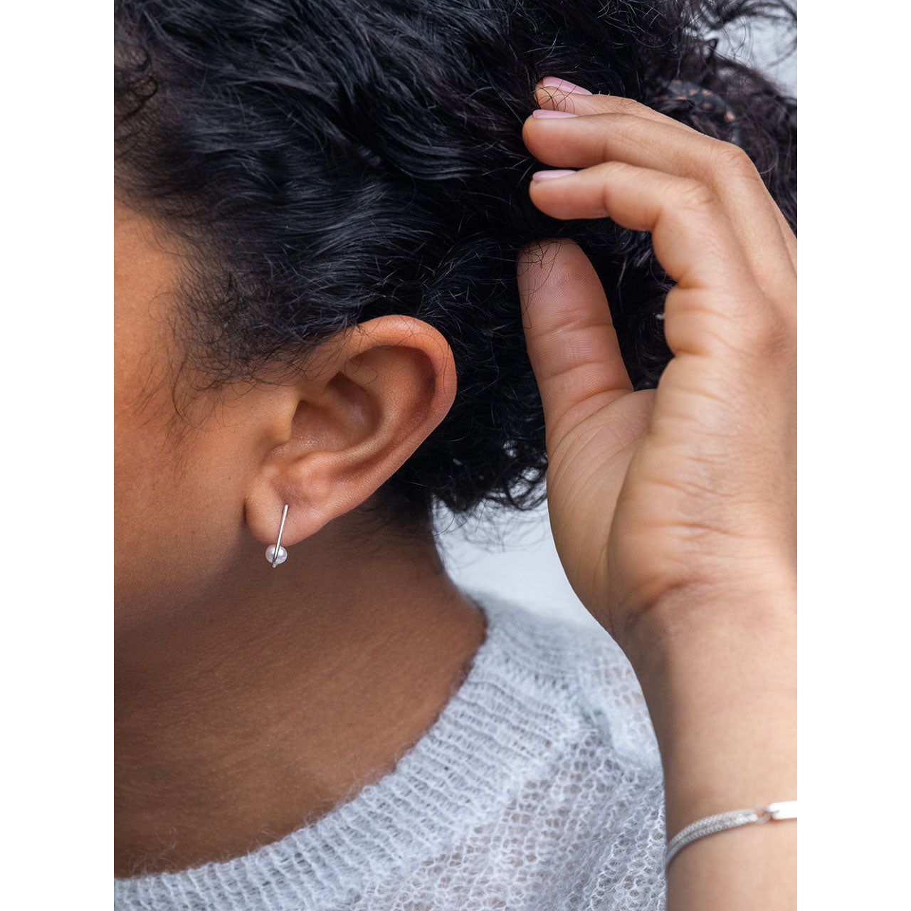 simple pearl earrings