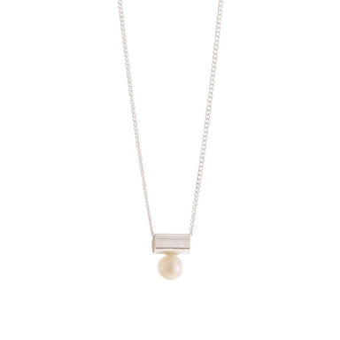 silver pearl pendant necklace