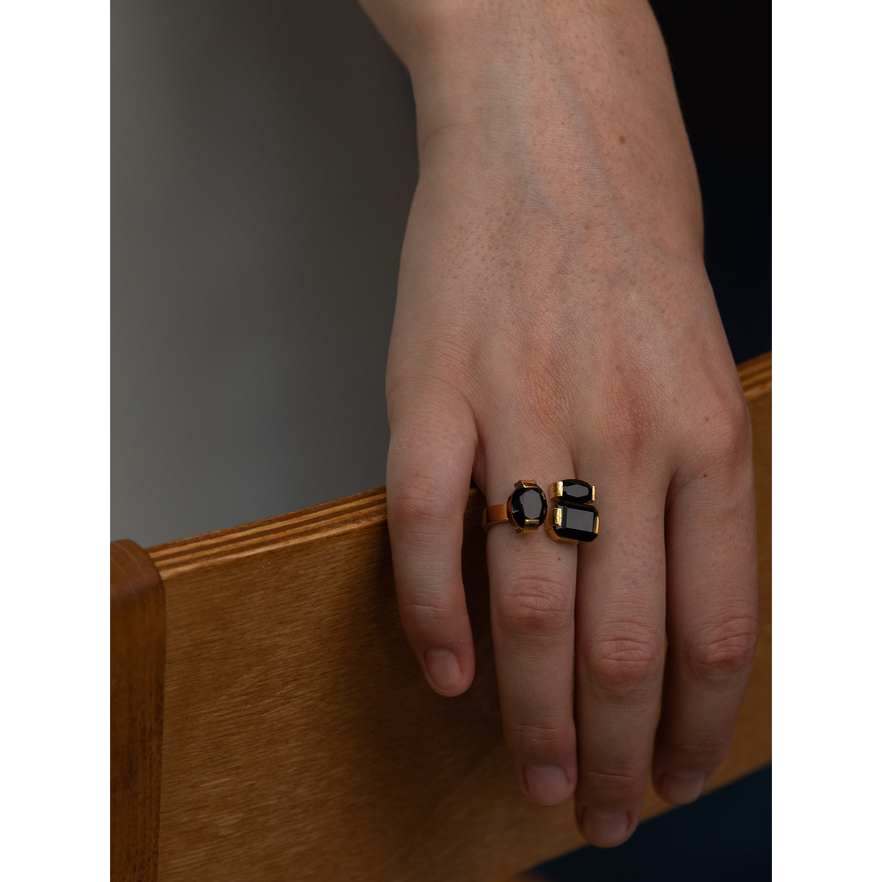 serif ring with onyx